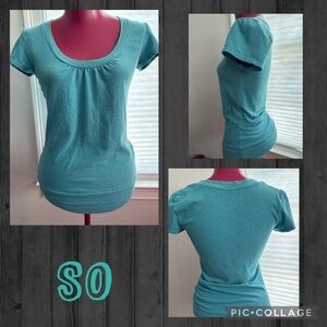 - S O short sleeve tunic style too in teal blue JR size Medium